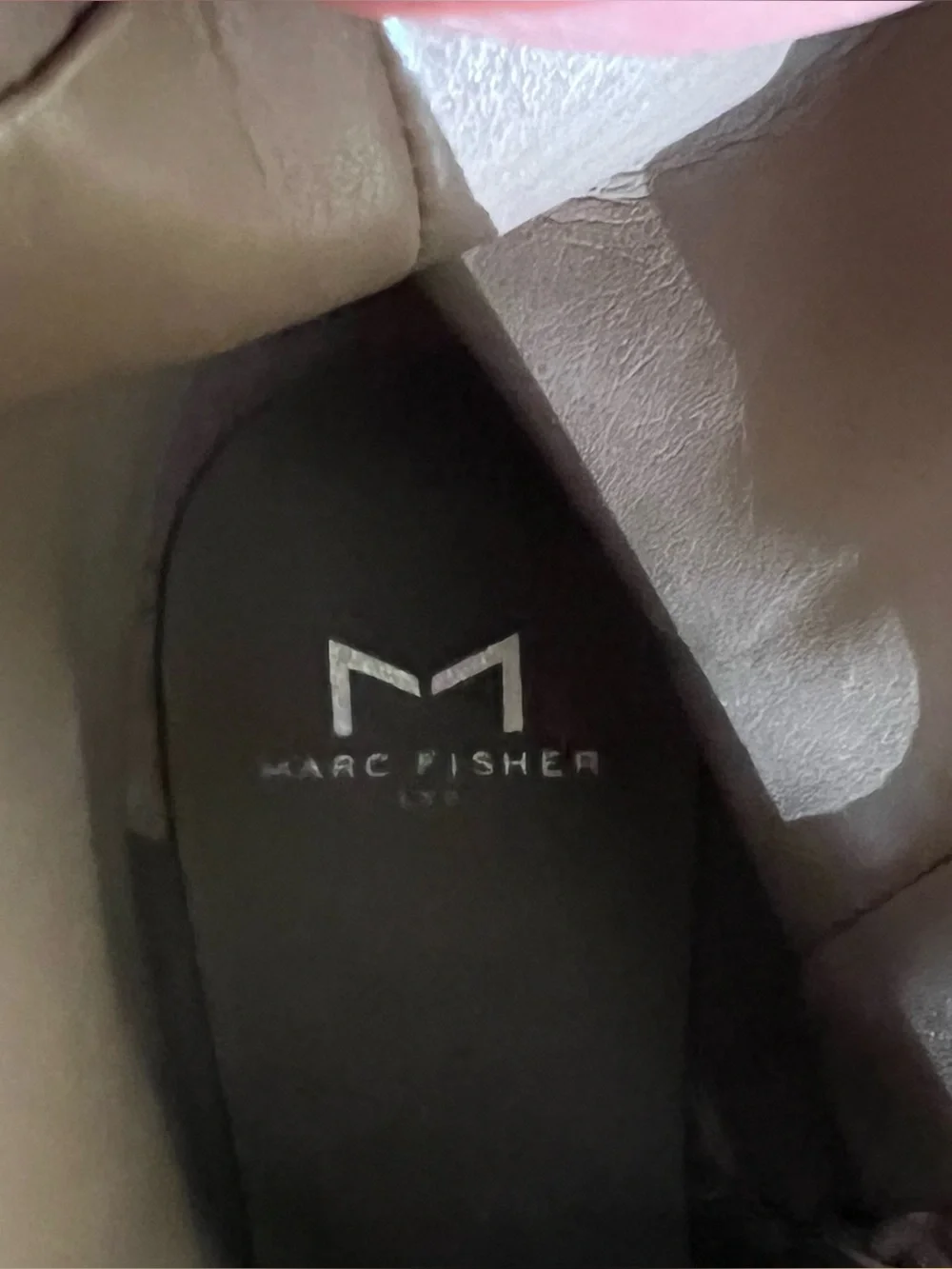Marc Fisher LTD “Jina”Pointed Toe Block Heel Ankle Boot light brown size 8M